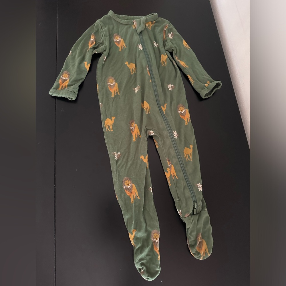 Kyte BABY footie, green lion & camel print, 3-6 mo